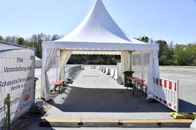 The central fairground at Kurt Schumacher Damm 207 becomes the first corona test station in Berlin Berlin, 23 04 2020 Foto:xF.xKernx xFuturexImage