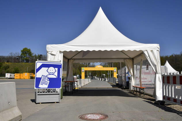 The central fairground at Kurt Schumacher Damm 207 becomes the first corona test station in Berlin Berlin, 23 04 2020 Foto:xF.xKernx xFuturexImage