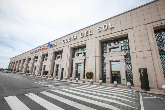 April 23, 2020: 23 April 2020 (Malaga) The state of alarm decreed by the government of Spain has enabled Malaga airport to have a desolate empty landscape and desert of travelers and tourists due to the crisis of the coronavirus - ZUMAc161 20200423_zap_c161_025 Copyright: xLorenzoxCarnerox
