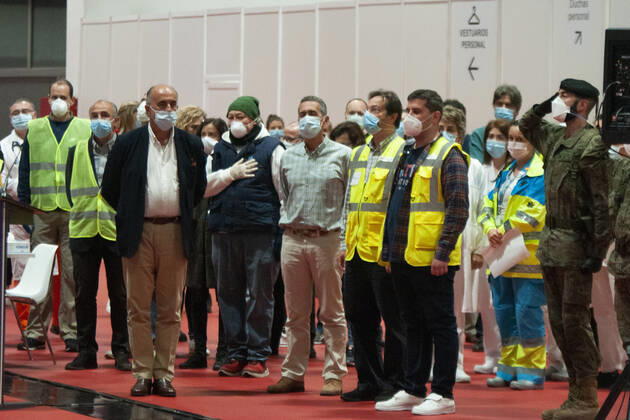 In the makeshift hospital set up for corona patients at the IFEMA exhibition centre, on World Book Day, Don Quixote will be read Day 35 since the Spanish government declared a state of emergency because of the corona crisis Madrid, 23 04 2020 Reading at IFEMA Hospital  Foto:xDyDxFotografosx xFuturexImage