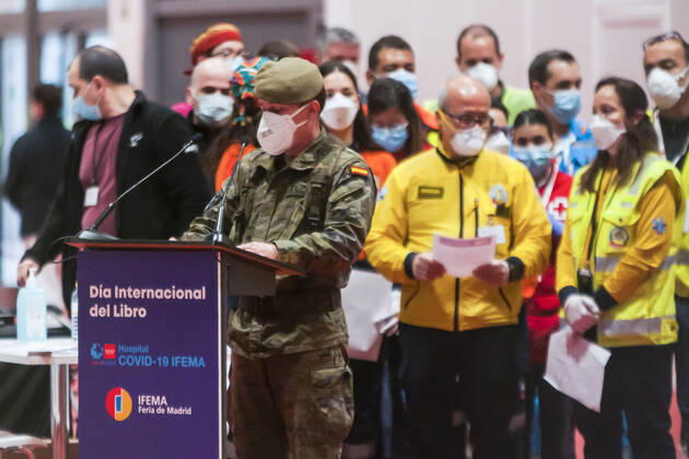 In the makeshift hospital set up for corona patients at the IFEMA exhibition centre, on World Book Day, Don Quixote will be read Day 35 since the Spanish government declared a state of emergency because of the corona crisis Madrid, 23 04 2020 Reading at IFEMA Hospital  Foto:xDyDxFotografosx xFuturexImage