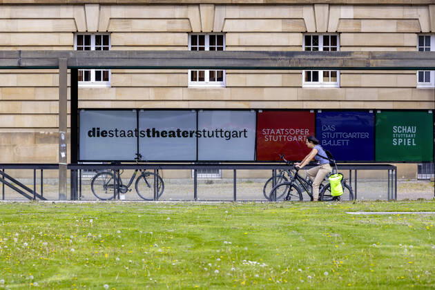 DEU, Germany, Baden Württemberg, Stuttgart, 24 04 2020 Effects of the corona crisis Empty streets and squares like here at the Upper Schlossgarten Opera House