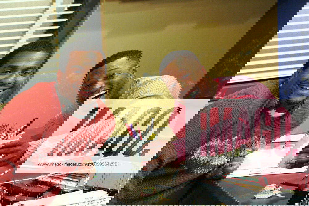 One On One Director Alfonso Ribeiro Flex Alexander On Set Glug Glug Season 4 Ep 419 01 06 P