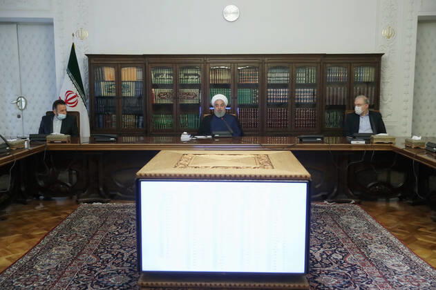 April 25, 2020, Tehran, Iran: Iranian President, HASSAN ROUHANI, attends National Committee on Combating Coronavirus (COVID-19) meeting in Tehran, Iran. Tehran Iran - ZUMAi98_ 20200425_zih_i98_004 Copyright: xIranianxPresidencyx