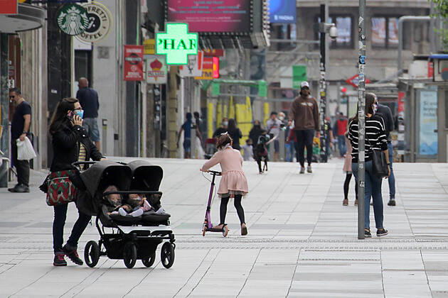 Some families walk the Gran Via of Madrid during the first day of permission so that the children can spend an hour daily on the street during the health crisis due to the Covid-19 virus pandemic - Coronaviruss. April 26,2020. (20200426114)