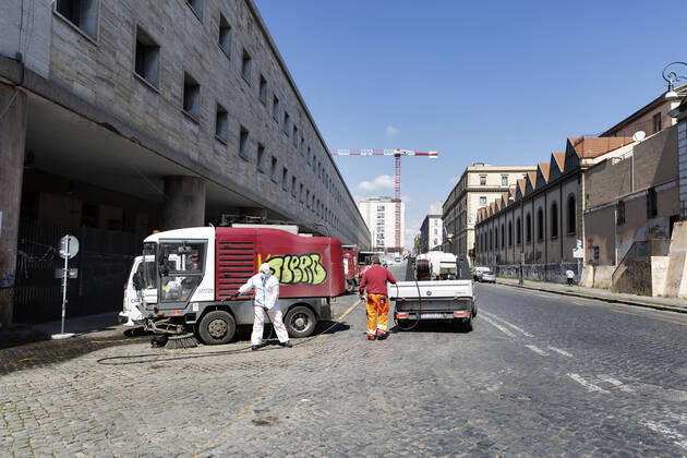April 27, 2020, Roma, Roma, Italy: A civil servant doing the sanitization of the streets outside the Termini train station in Roma. ..The Italian prime minister Giuseppe Conte has announce the Ã¢â‚¬oeFase 2Ã¢â‚¬Â in Italy from the 4th of May...All the city, as all the whole country, is under quarantine and the movement are restricted to the necessary. ..The streets of the city are empty and controled by the amry. Roma Italy - ZUMAt147 20200427_zip_t147_005 Copyright: xMatteoxTrevisanx