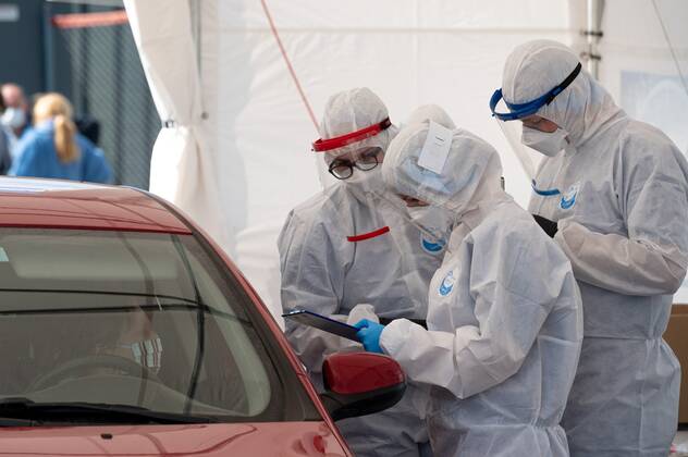Drive & Go-Thru mobile tent for testing for the coronavirus at the Energa Arena in Gdansk Drive & Go-Thru mobile tent for testing for the coronavirus at the Energa Arena on April 27, 2020 in Gdansk, Poland EN_01426457_0039