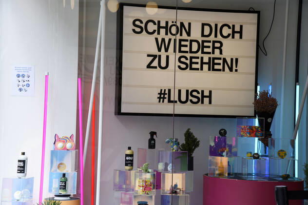 Lush shop openings after relaxation of corona restrictions Munich, 27 04 2020 Foto:xS.xAdamx xFuturexImage
