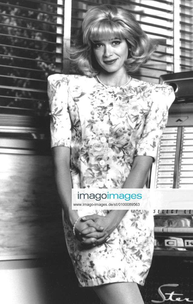 Lauren Holly 1990 photos | IMAGO