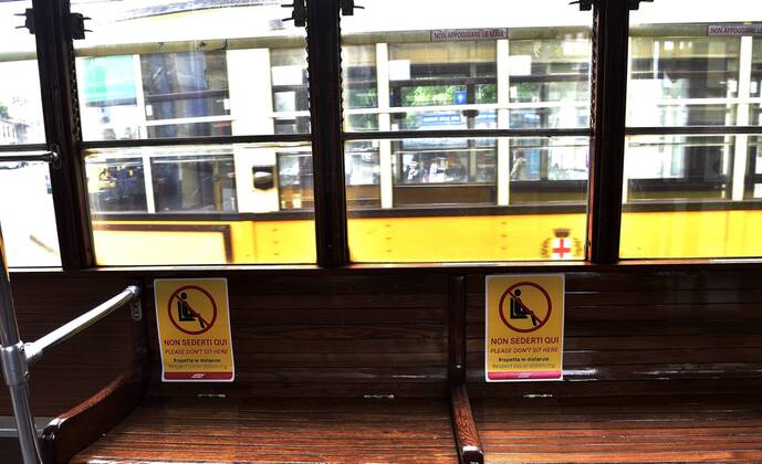 Milan, Coronavirus new signage for phase 2, respecting the sea distances inside the trams that in the stops, Advertising on Trams, public transport Atm (Duilio Piaggesi Fotogramma, Milan - 2020-04-28) p.s. la foto e utilizzabile nel rispetto del contesto in cui e stata scattata, e senza intento diffamatorio del decoro delle persone rappresentate Copyright: xDuilioxPiaggesix xFOTOGRAMMAx