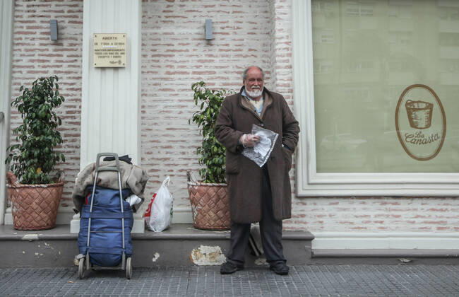 April 28, 2020: 28 April 2020 (Malaga) homeless and homeless people are living on the streets because of the Coronavirus crisis in Malaga in extreme poverty - ZUMAc161 20200428_zap_c161_056 Copyright: xLorenzoxCarnerox