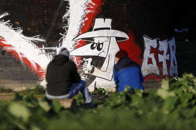 A grafitti with agents of the comic strip Spy Spy at a bridge in Deutz Cologne, 01 05 2020 Foto:xC.xHardtx xFuturexImage