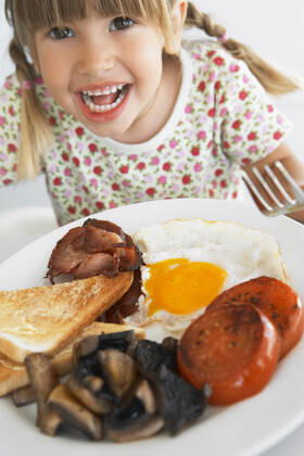 girl,breakfast,english breakfast l62-vl,model released, Symbolfoto