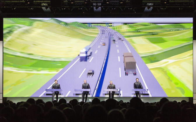 19 Concert Kraftwerk vlnr Audio Operator Ralf H tter, Audio Operator Henning Schmitz, Audio Operator Fritz Hilpert, Video Operator Falk Grieffenhagen on the first evening of their 3D concert series The Catalogue 1 2 3 Copyright: xPOP-EYEx xBenxKriemannx 10006062_Kraftwerk_0022
