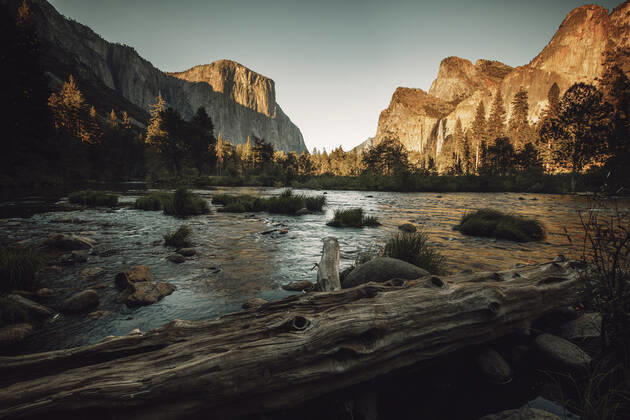 Yosemite national park environment capitan view Yosemite Valley, CA, United States CR_NEAN200413A-340413-01