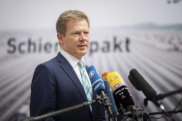 Richard Lutz, CEO of Deutsche Bahn AG, recorded at a press statement after the presentation and signing of the Rail Pact in Berlin, 30 06 2020 Berlin Germany Copyright: xFlorianxGaertner photothek.netx