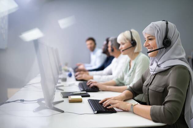  Female Customer Services Agent In Call Center Copyright: xAndreyPopovx Panthermedia27971089 ,model released, Symbolfoto