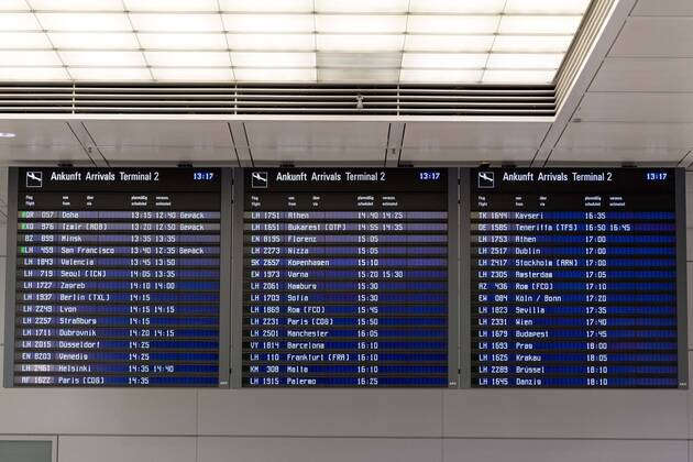 Impact Corona Munich Airport In picture Arrivals from afternoon Terminal 2 T2 Munich Airport Munich Airport Bayer Germany Copyright: Passion2Press MarkusxFischerx