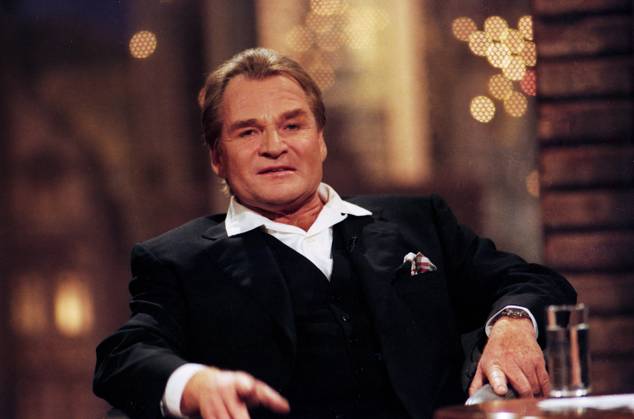Harald Schmidt Show Harald Schmidt Show, entertainment talk show, Germany 1995 2003, guest star actor Fritz Wepper, Cologne North Rhine-Westphalia Germany Copyright: FrankxHempel UnitedArchives19773641_03 EDITORIAL USE ONLY