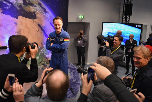 ESA Press Conference, Astronaut Dr Matthias Maurer 02 02 2017 Darmstadt x1x ESA, European Space Operations Centre Press Conference, Introduction of ESA Astronaut Dr Matthias Maurer In picture l r Dr Matthias Maurer Frankfurt Frankfurt Hessen Germany