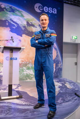 ESA Press Conference, Astronaut Dr Matthias Maurer 02 02 2017 Darmstadt x1x ESA, European Space Operations Center Press Conference, Introduction of ESA Astronaut Dr Matthias Maurer In the picture l r Dr Matthias Maurer Frankfurt Frankfurt Hessen Germany