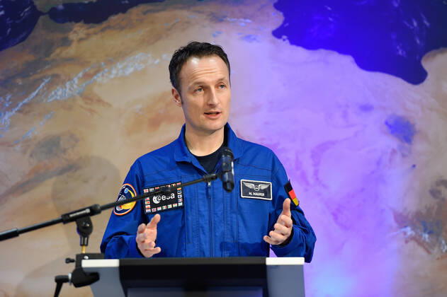 ESA Press Conference, Astronaut Dr Matthias Maurer 02 02 2017 Darmstadt x1x ESA, European Space Operations Center Press Conference, Introduction of ESA Astronaut Dr Matthias Maurer In the picture l r Dr Matthias Maurer Frankfurt Frankfurt Hessen Germany
