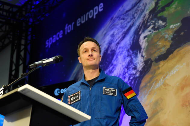 ESA Press Conference, Astronaut Dr Matthias Maurer 02 02 2017 Darmstadt x1x ESA, European Space Operations Center Press Conference, Introduction of ESA Astronaut Dr Matthias Maurer In the picture l r Dr Matthias Maurer Frankfurt Frankfurt Hessen Germany