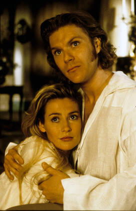 DUEL OF HEARTS ALISON DOODY, BENEDICT TAYLOR Date: 1992. Strictly editorial use only in conjunction with the promotion of the film. Credit line mandatory. This image is copyright of the film company and is supplied under the terms of issue as film still. No commercial or book cover use permitted without prior consent from the film company.  Mandatory credit line: Image courtesy Ronald Grant Archive Mary Evans