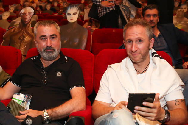 MOSCOW, RUSSIA - AUGUST 25, 2020: Alexander Tolmatsky (L) and actor Oskar Kuchera attend the Moscow premiere of Dzhanik Fayziyev s fantasy film Cosmoball at the Karo 11 Oktyabr Cinema. Vyacheslav Prokofyev TASS  TS0E4ABD