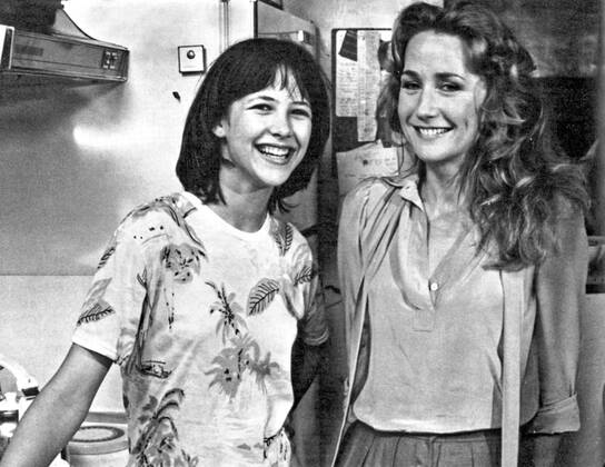 LA BOUM In real life a pupil at the Pierre-Marie Curie high school at Gentilly, SOPHIE MARCEAU in her first film role playing a 13 year old is seen here with actress BRIGITTE FOSSEY while they were both filming Date: 1980  Mandatory credit line: Image courtesy GAUMONT Ronald Grant Archive Mary Evans