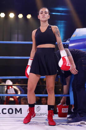 Elena Miras at the 2 fight evening of Das große SAT Promiboxen in Die Halle Tor 2 Cologne, 25 09 2020 Foto:xC.xHardtx xFuturexImage