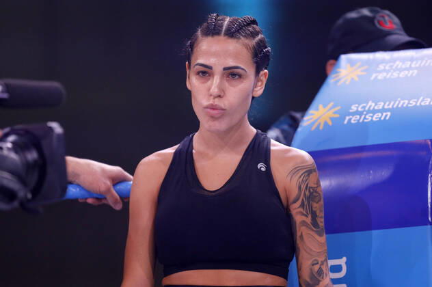 Elena Miras at the 2 fight evening of Das große SAT Promiboxen in Die Halle Tor 2 Cologne, 25 09 2020 Foto:xC.xHardtx xFuturexImage