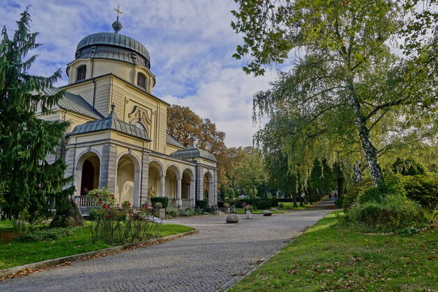 93 Cemetery Chapel, Alter St Matthaeus Cemetery, Großgoerschenstraße 12 14, 10829 Berlin, 03 10 2020 Berlin Germany, germany Copyright: xPOP-EYE ChristianxBehringx POP-EYE_15005603