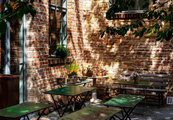 Yard with garden 1020916706