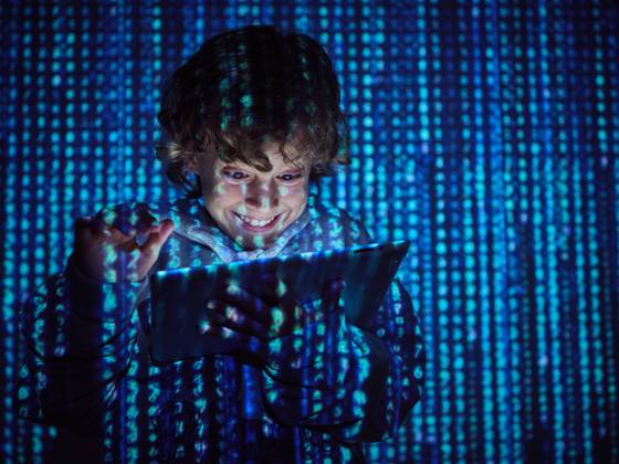 Hacker boy using tablet, Model released Copyright: xPhilippexDegrootex MR