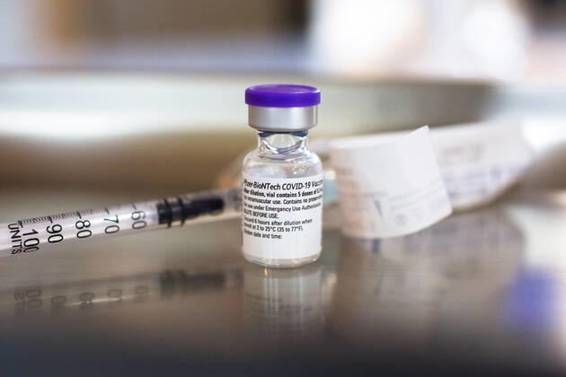 December 27, 2020, Kranj, Slovenia: A vial of Pfizer-BioNTech COVID-19 vaccine seen before use in a nursing home in Kranj. .Voluntary mass vaccination against COVID-19 in Slovenia started in nursing homes across the country. Kranj Slovenia - ZUMAs197 20201227_zaa_s197_030 Copyright: xLukaxDakskoblerx