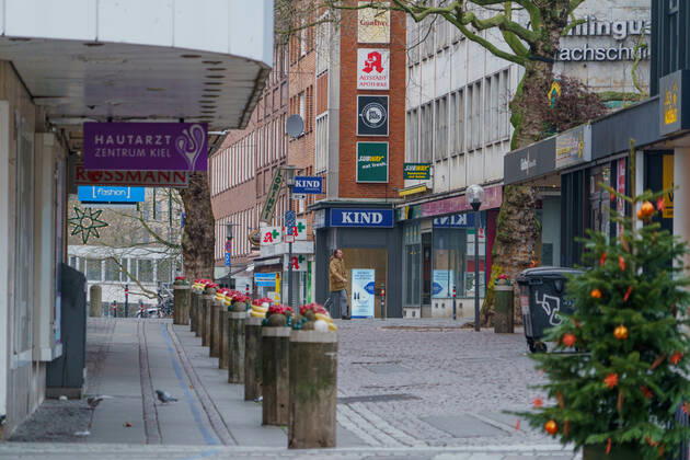 Kiel city centre during Corona Lockdown in January 2021 largely empty streets Kiel city centre during Corona Lockdown in January 2021 largely empty streets , Kiel Schleswig Holstein Germany city centre