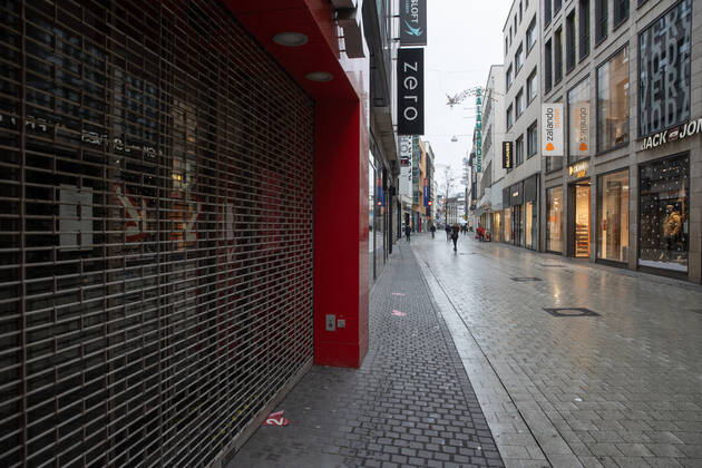 Lower Saxony, Hanover, Corona Shutdown extended to January 31, 2021, downtown businesses closed, empty city, Grosse Packhofstrasse, ,