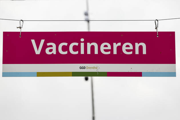ASSEN A sign with vaccination at the large test and vaccination location on the TT Circuit where healthcare workers can be tested for and vaccinated against the coronavirus The GGD s Joint Health Services in Amsterdam, Drenthe and The Hague have started vaccinating healthcare personnel ANP VINCENT JANNINK  Copyright: xHollandsexHoogtex xxANPx x427009660x