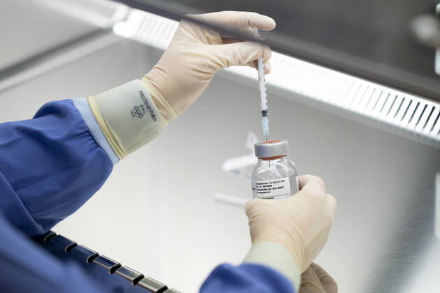 The corona vaccine from the German company CureVac is investigated in the Amsterdam UMC hospital in Amsterdam, The Netherlands, January 11, 2020 The hospital is looking for two thousand volunteers for research into this vaccine, in which the vaccine or a placebo is administered ANP JEROEN JUMELET Copyright: xHollandsexHoogtex xxANPx x427005583x