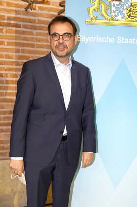Klaus Holetschek at the press conference on the current developments of the Corona pandemic and tightening of the measures to contain it in the Free State of Bavaria in the Prinz Carl Palais Munich, 12 01 2021 Foto:xS.xAdamx xFuturexImage
