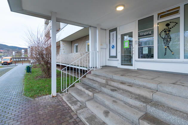 Vaccination center in Jena From presumably 13 01 2021 a vaccination center is to be available in Jena Here there were concerns because of the entrance stairs and the thus not given barrier liberty Jena Thuringia Germany xRMx