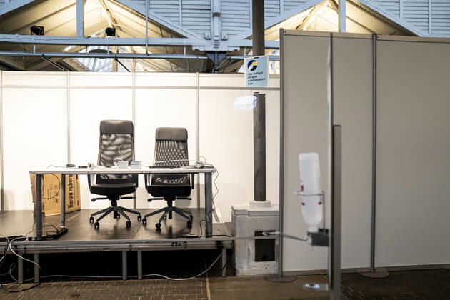 First vaccine center in the Capital Region opens in OEksnehallen, at Halmtorvet in Copenhagen, Wednesday 13 January 2021, Copenhagen Denmark  Copyright: RitzauxScanpix MadsxClausxRasmussenx COP101 spdk20210113-124858-L