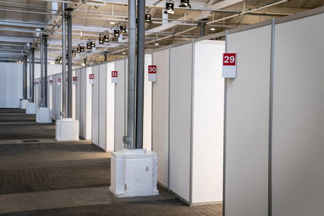 Vaccination room in connection with the opening of the first vaccine center in the Capital Region of Denmark in OEksnehallen, at Halmtorvet in Copenhagen, Wednesday 13 January 2021, Copenhagen Denmark  Copyright: RitzauxScanpix MadsxClausxRasmussenx COP101 spdk20210113-125741-L