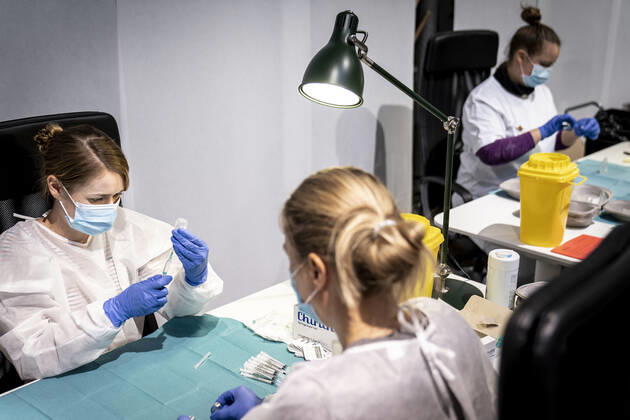 Sprays are pulled up and prepared in connection with the opening of the first vaccine center in the Capital Region of Denmark in OEksnehallen, at Halmtorvet in Copenhagen, Wednesday 13 January 2021, Copenhagen Denmark  Copyright: RitzauxScanpix MadsxClausxRasmussenx COP101 spdk20210113-133833-L