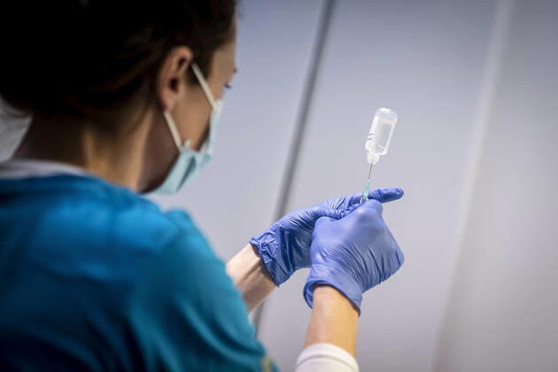 Sprays are pulled up and prepared in connection with the opening of the first vaccine center in the Capital Region of Denmark in OEksnehallen, at Halmtorvet in Copenhagen, Wednesday 13 January 2021, Copenhagen Denmark  Copyright: RitzauxScanpix MadsxClausxRasmussenx COP101 spdk20210113-133842-L