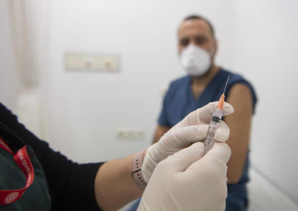 Turkey has started Chinese COVID-19 vaccine CoronaVac vaccination campaign with health care staff on Jan. 14, 2021. ( Copyright: AbdurrahmanxAntakyalix-xDepoxPho 16994950