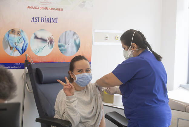 Turkey has started Chinese COVID-19 vaccine CoronaVac vaccination campaign with health care staff on Jan. 14, 2021. ( Copyright: AbdurrahmanxAntakyalix-xDepoxPho 16994951