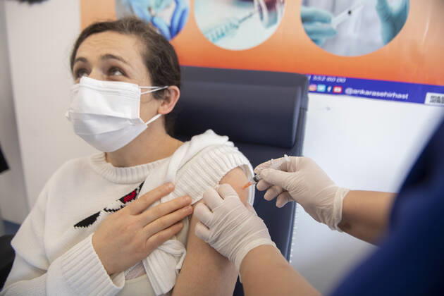 Turkey has started Chinese COVID-19 vaccine CoronaVac vaccination campaign with health care staff on Jan. 14, 2021. ( Copyright: AbdurrahmanxAntakyalix-xDepoxPho 16994952