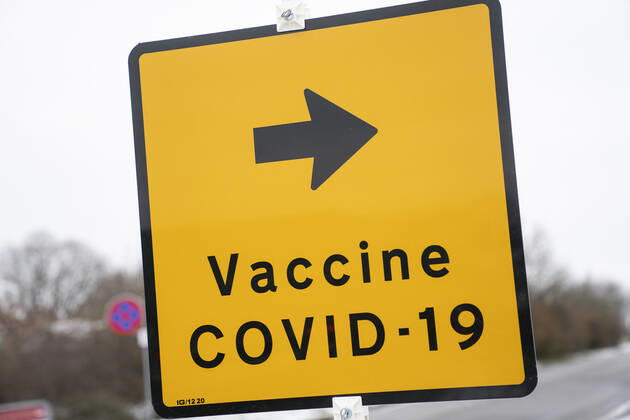 First citizen in Denmark will be vaccinated with covid 19 vaccine from Moderna in the vaccination center in Vejle Thursday 14 January 2021 Here a sign outside the vaccination building, Vejle Denmark  Copyright: FrankxCilius FrankxCiliusx COP102 spdk20210114-130502-L
